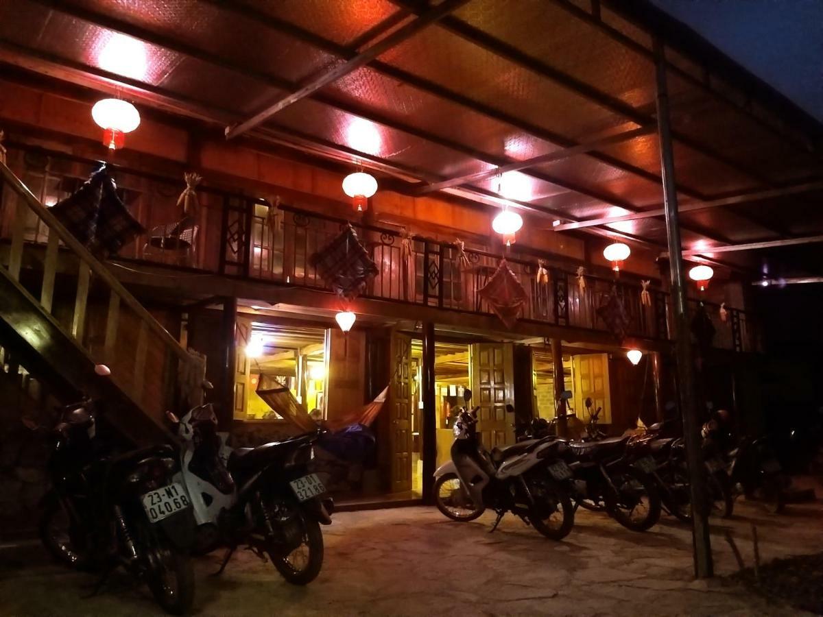 Long Co Tran - Homestay&Tea Ceremony Loung Co Buitenkant foto